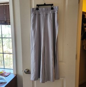 Lululemon wide leg gaucho